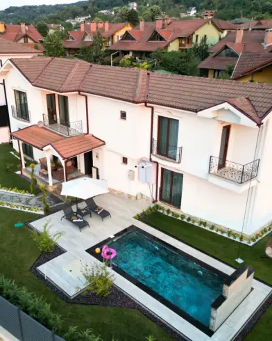 Azure Retreats Villas Sapanca