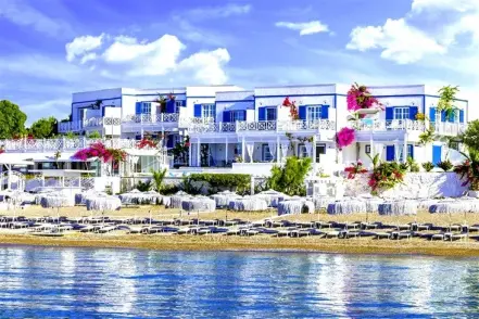 Otel Mavi Beyaz Palamutbükü