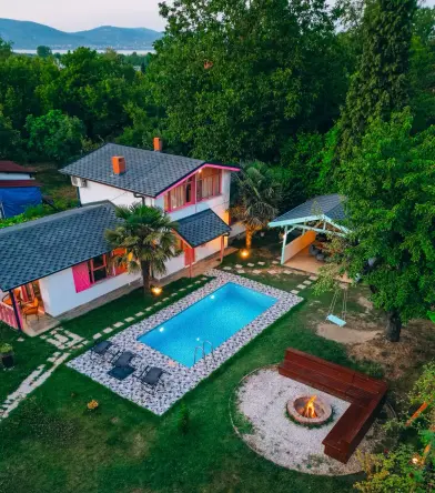 Sapanca Pink House