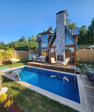 Korunaklı Bahçeli, Özel Havuzlu ve Jakuzili Butik Tiny & Bungalov | GV123