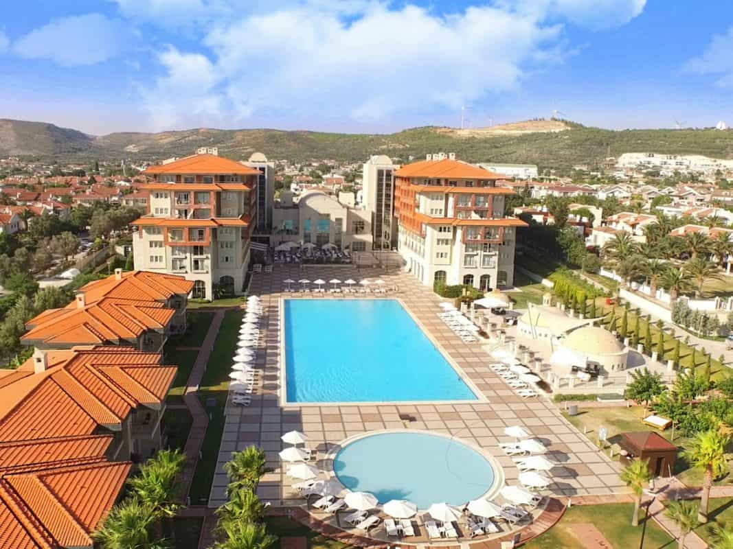 Radisson Blu Resort - GeziValizi.com